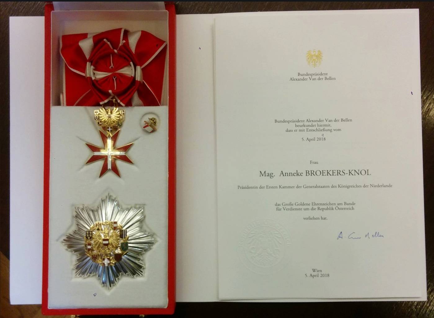 Hoge Oostenrijkse onderscheiding voor Voorzitter Eerste Kamer