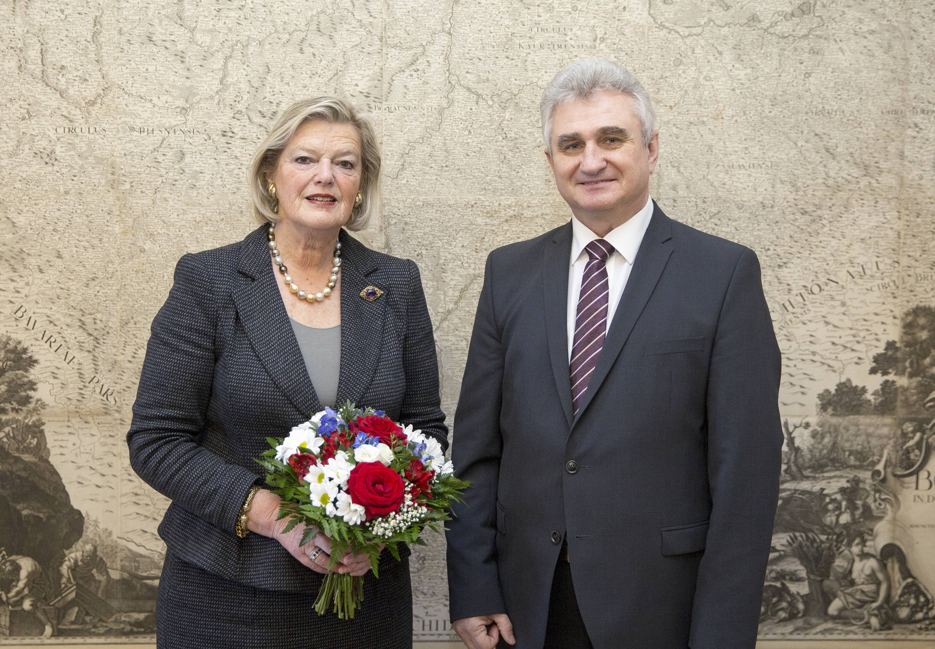 Voorzitter Eerste Kamer met Senaatsvoorzitter Štech