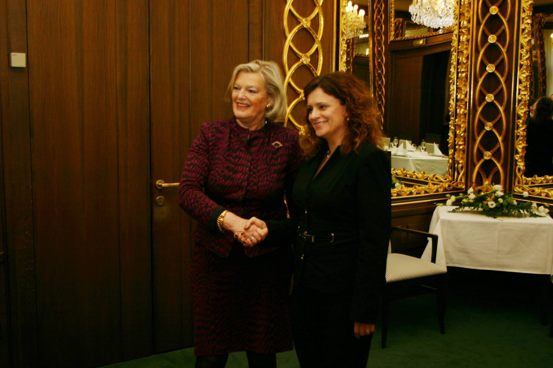 Voorzitter Eerste Kamer met vicevoorzitter van het Huis van Afgevaardigden Jermanová