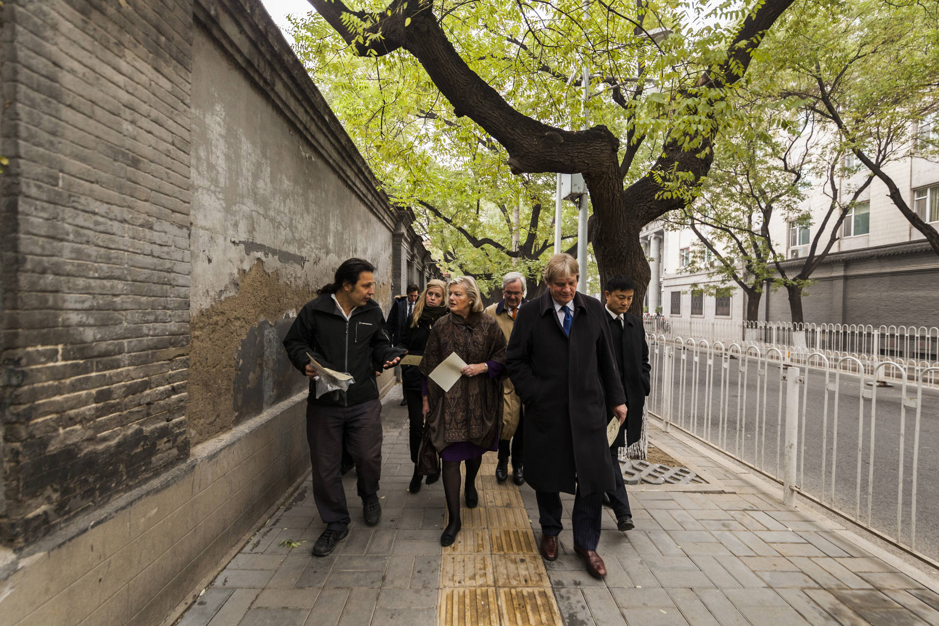 Rondleiding door het Foreign Legation Quarter in Beijing. Foto: Dong Yuehang