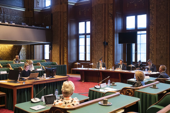De commissie VWS voerde 9 juni 2020 mondeling overleg met minister De Jonge en staatssecretaris Blokhuis