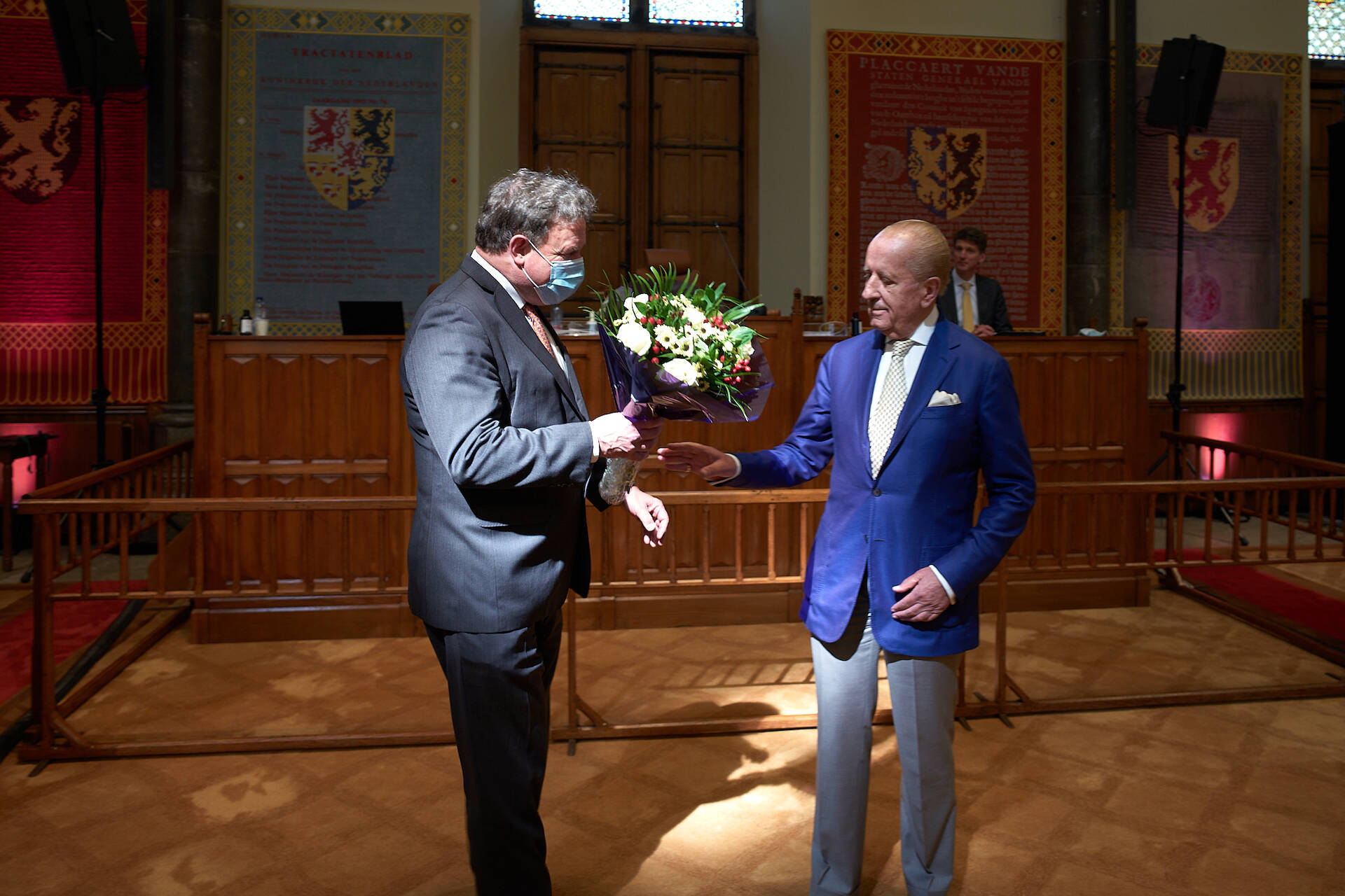 Frentrop en Hiddema na de installatie van de laatste als Eerste Kamerlid op 13 april 2021