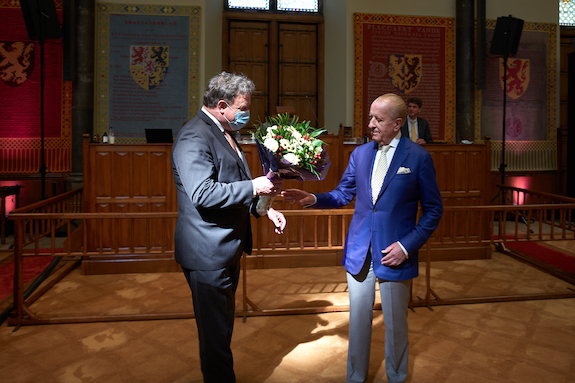 Frentrop en Hiddema na de installatie van de laatste als Eerste Kamerlid op 13 april 2021