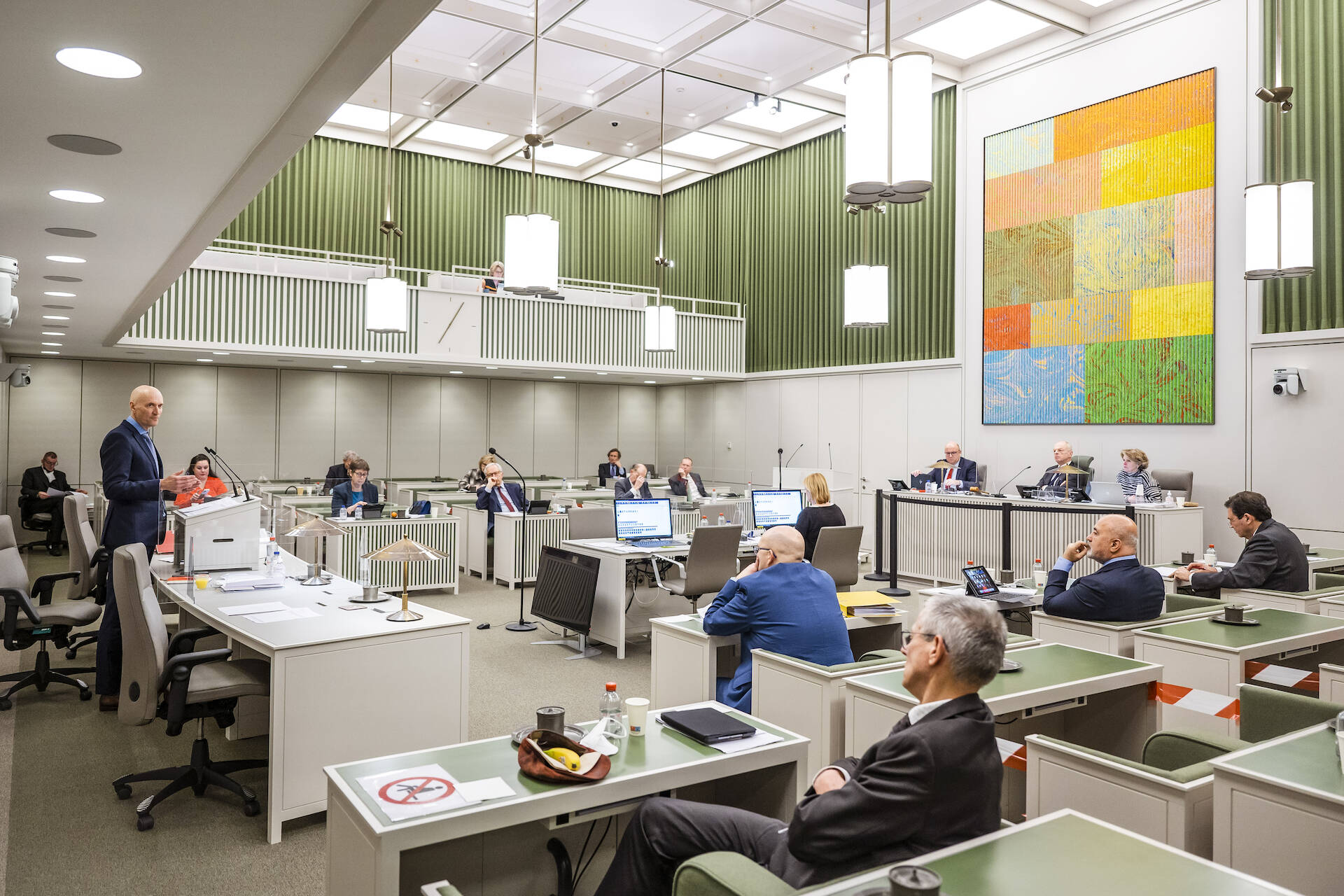 De Kamer tijdens het debat op 21 februari 2022
