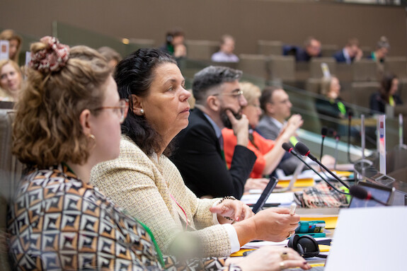 Foto van senator Van Langen-Visbeek (BBB) tijdens de conferentie