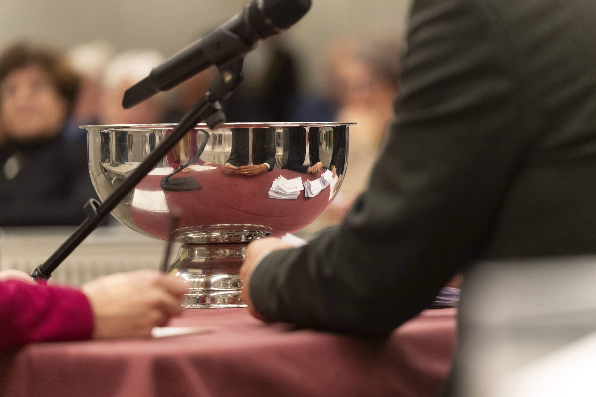 Het voorlezen van de stembriefjes