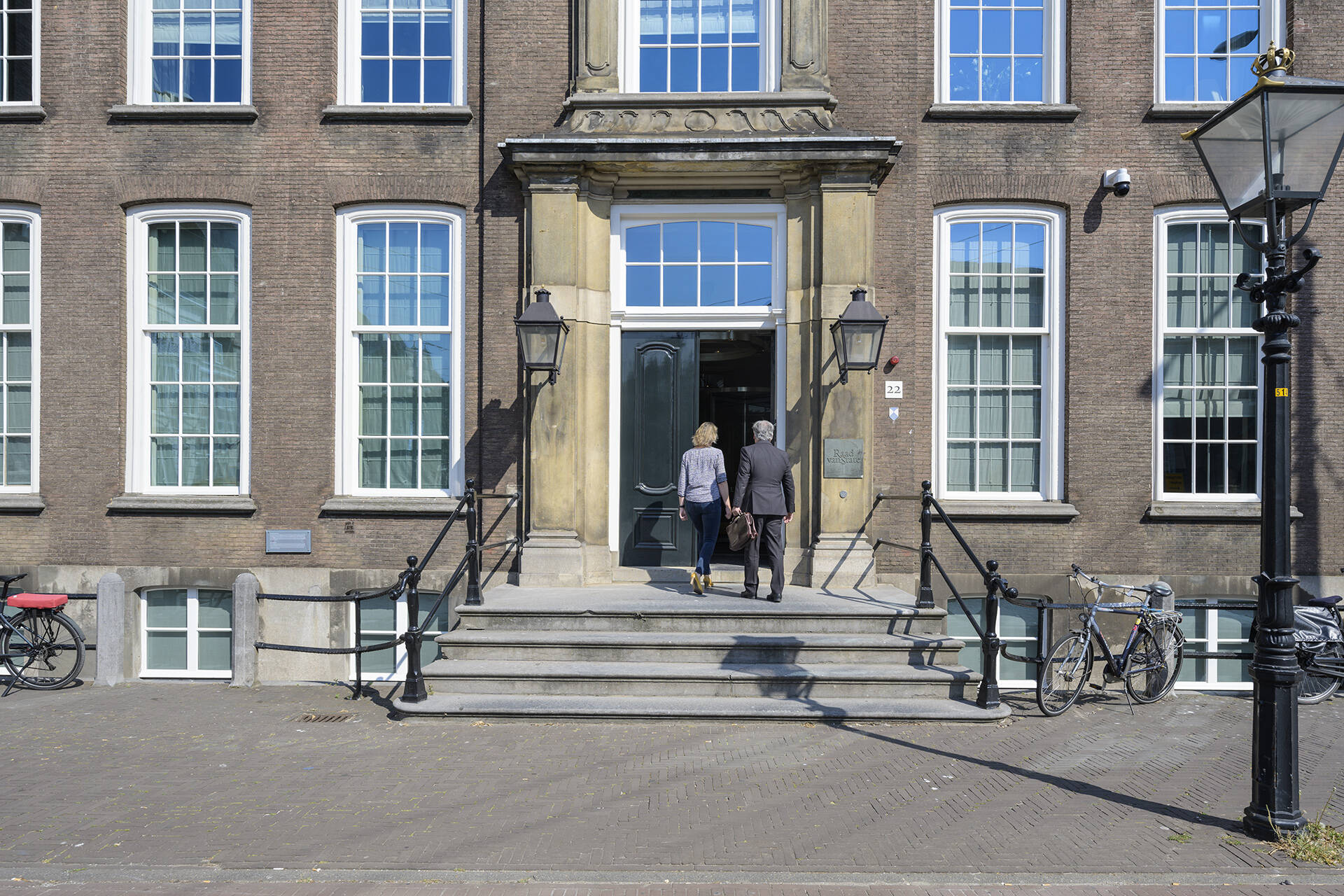 Hoofdingang Raad van State 