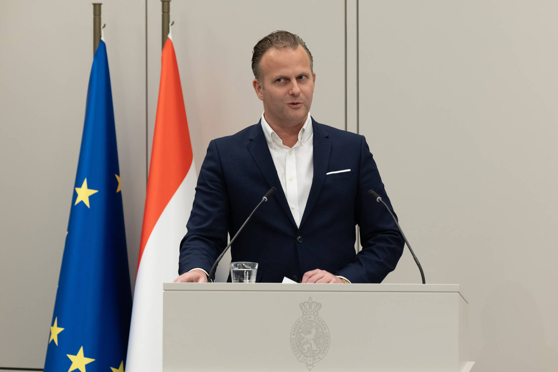 Senator Van den Oetelaar (FVD)