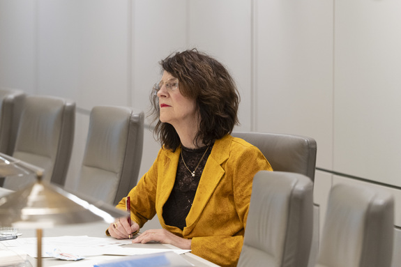 Staatssecretaris Bertram van Infrastructuur en Waterstaat tijdens het debat op 24 maart 2026