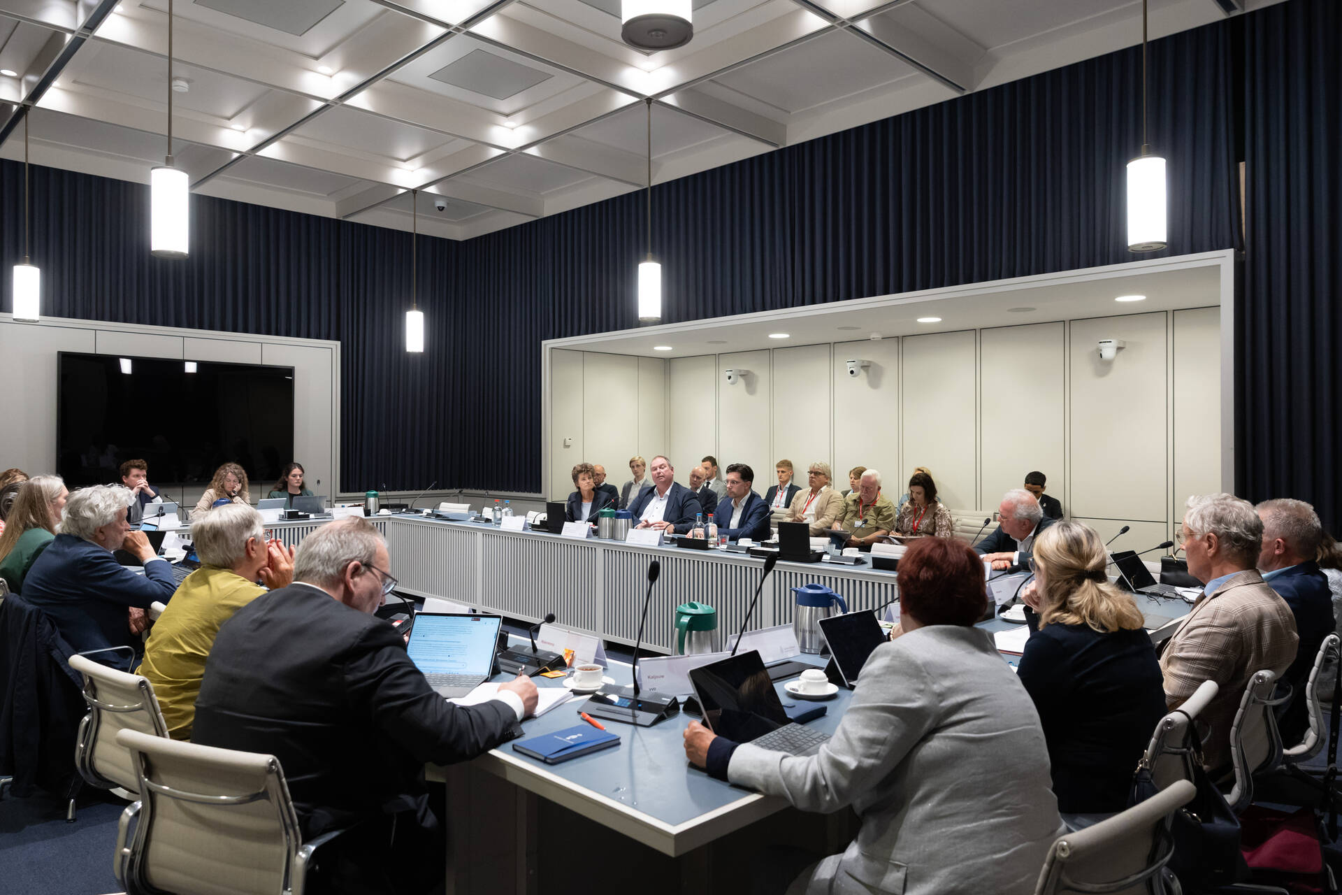 Deskundigen in gesprek met de commissies LNV en VWS over gezondheidsrisico's in de agrarische sector