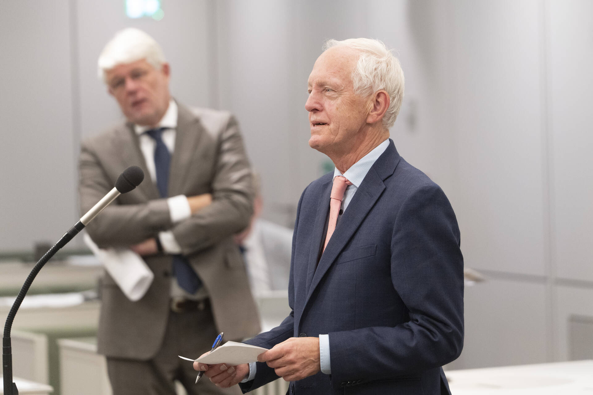 Senator Van der Goot (OPNL)