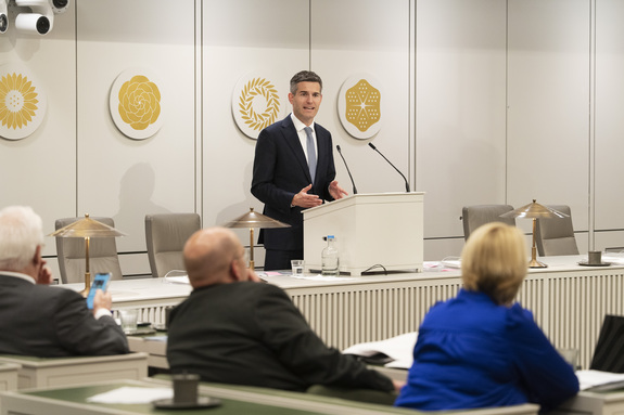 Minister Berendsen van Buitenlandse Zaken tijdens het debat op 29 september 2026
