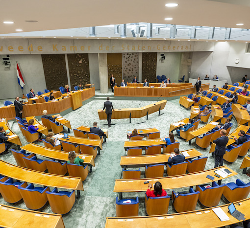 Plenaire zaal van de Tweede Kamer op B67