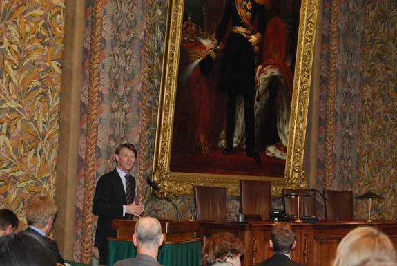 Ondervoorzitter Kim Putters bij conferentie 'The ideal parliament'