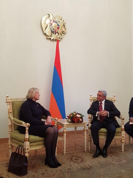 De Voorzitter en de President van de Republiek Armenië, Serzh Sargsyan 