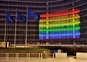 Regenboogvlag geprojecteerd op het Berlaymontgebouw in Brussel