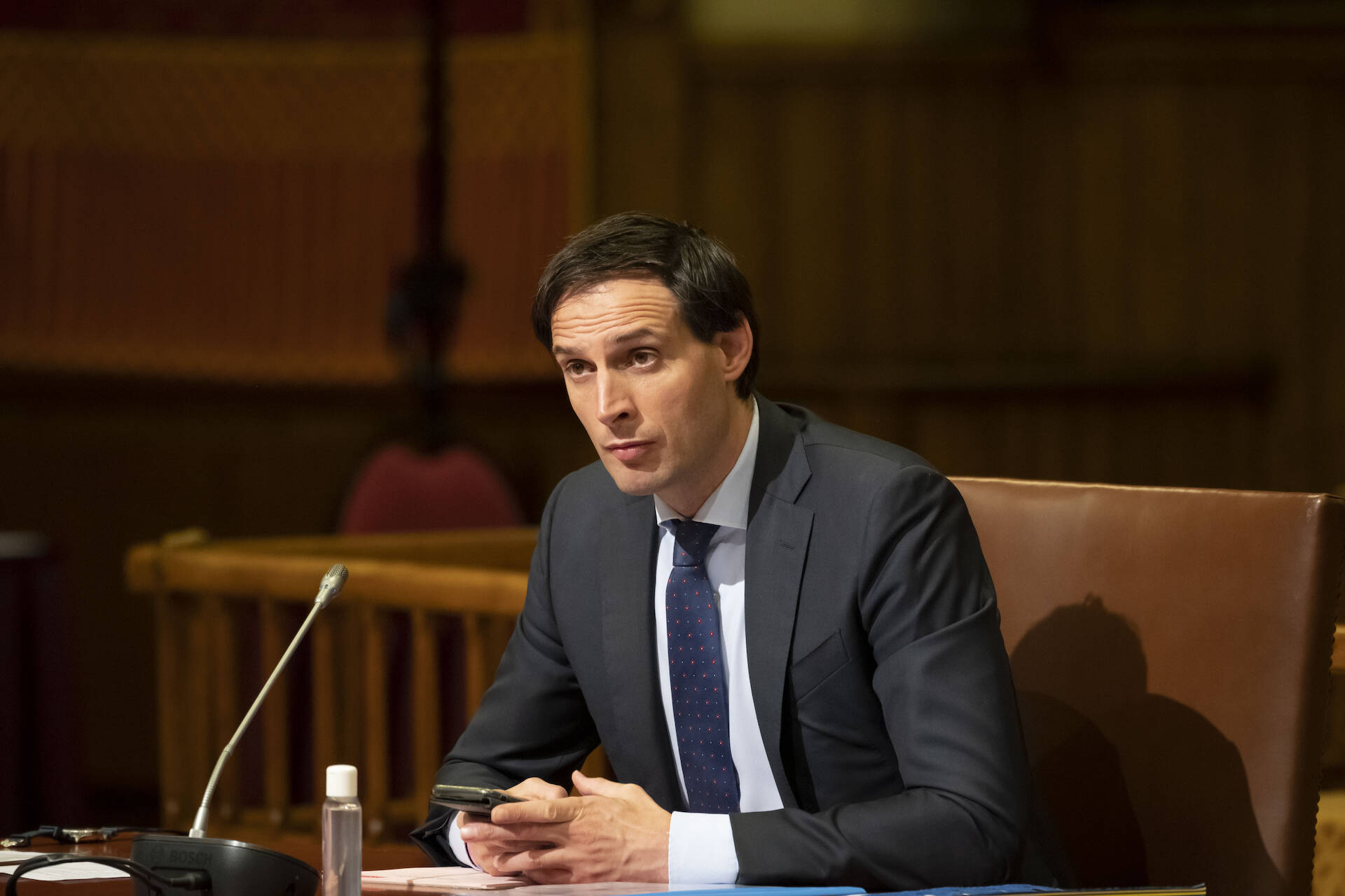 Minister Hoekstra tijdens het debat op 16 juni 2020