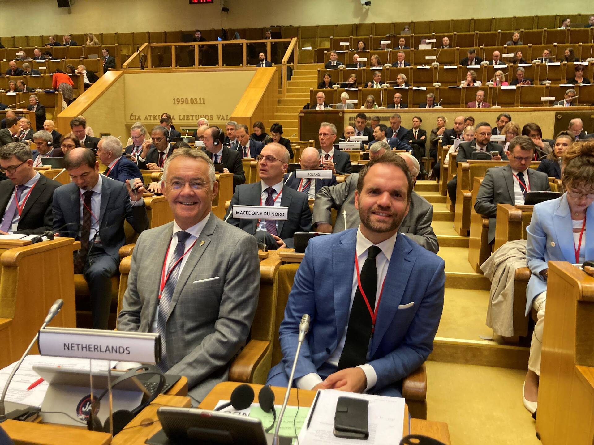 Eerste Kamerlid Beukering (Fractie-Nanninga) en Tweede Kamerlid Boswijk (CDA)