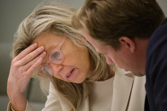 Minister Ollongren en staatssecretaris Van der Maat tijdens het debat op 12 juli 2022