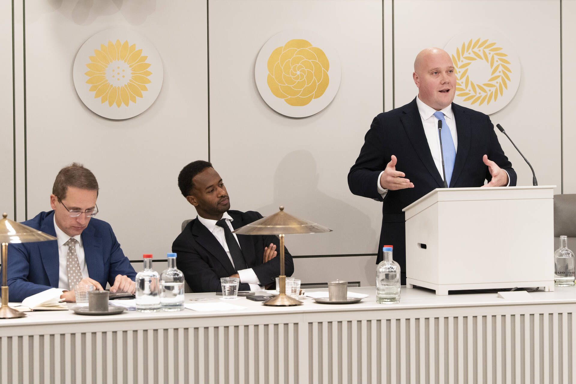 Demissionair staatssecretaris Aartsen van Infrastructuur en Waterstaat