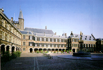 Foto Gebouwen van de Eerste Kamer aan het Binnenhof, grote versie