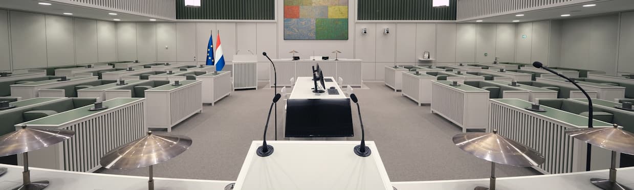 Plenaire zaal tijdelijke huisvesting